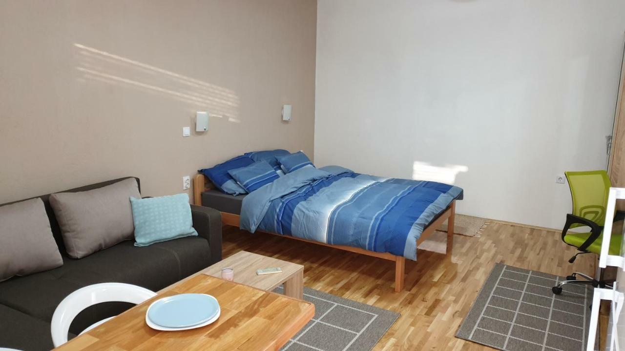 Apartments In City Center Kumanovo Esterno foto